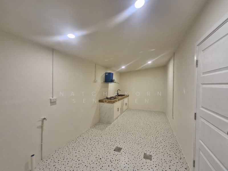 Townhouse for sale in Lily Ville, Soi Praksa 11, Praksa, Mueang, Samut Prakan., Samut Prakan, แพรกษา, Phraeksa, Muang Samut Prakarn, Samut Prakan, 3 Bedrooms, 96 sqm, Townhouse For Sale, by Natchakorn Sengjeen, 500219097 - DDproperty.com