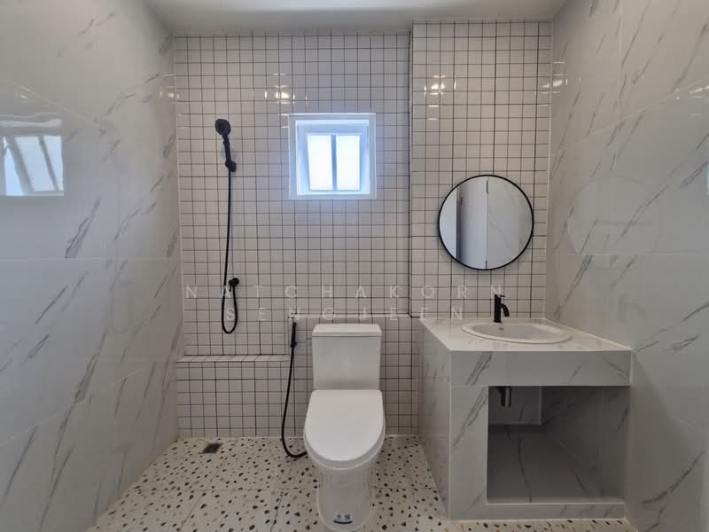 Townhouse for sale in Lily Ville, Soi Praksa 11, Praksa, Mueang, Samut Prakan., Samut Prakan, แพรกษา, Phraeksa, Muang Samut Prakarn, Samut Prakan, 3 Bedrooms, 96 sqm, Townhouse For Sale, by Natchakorn Sengjeen, 500219097 - DDproperty.com