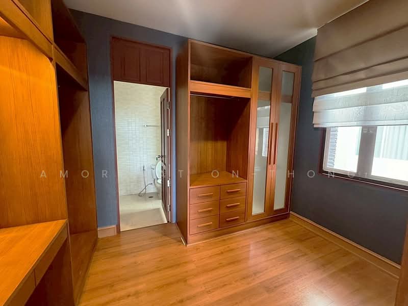 House, Bangkok, Khlong Tan Nua, Watthana, Bangkok, 5 Bedrooms, 620 sqm, Single Detached House For Rent, by Amornrat On-Thong, 500219099 - DDproperty.com