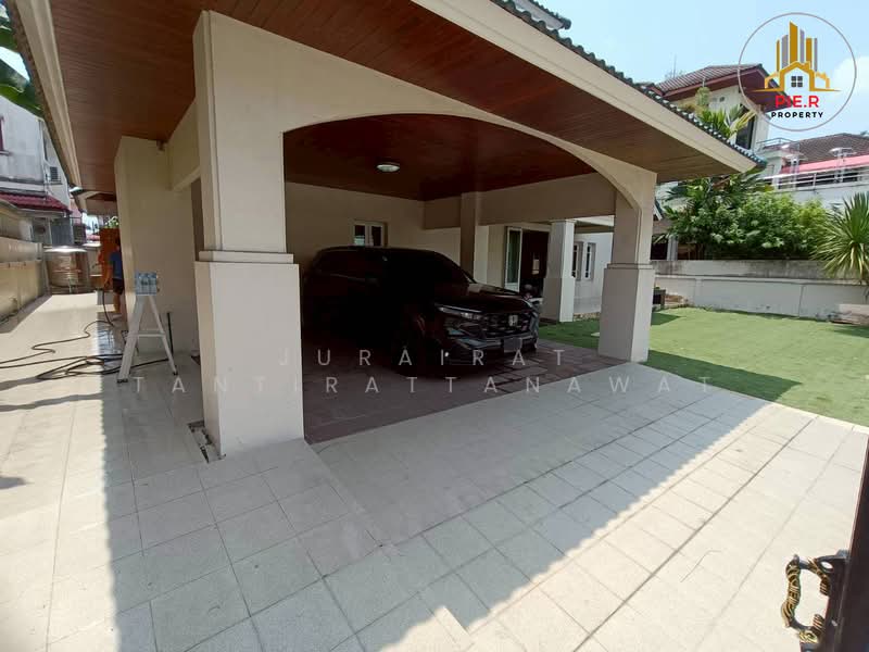 Nakarin Garden Village, Bangkok, Soi Romklao 19/1, Khlong Sam Prawet, Lat Krabang, Bangkok, 5 Bedrooms, 345 sqm, Single Detached House For Sale, by Jurairat Tantirattanawat, 500219118 - DDproperty.com