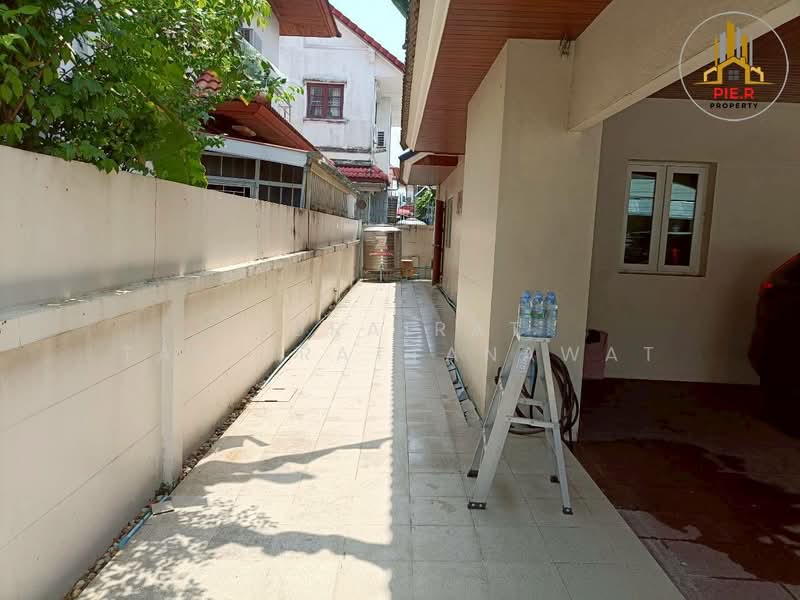 Nakarin Garden Village, Bangkok, Soi Romklao 19/1, Khlong Sam Prawet, Lat Krabang, Bangkok, 5 Bedrooms, 345 sqm, Single Detached House For Sale, by Jurairat Tantirattanawat, 500219118 - DDproperty.com