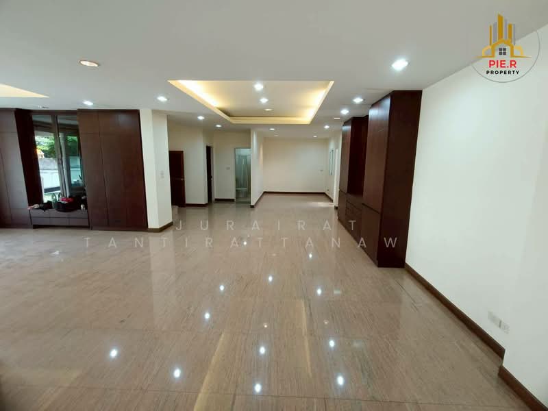 Nakarin Garden Village, Bangkok, Soi Romklao 19/1, Khlong Sam Prawet, Lat Krabang, Bangkok, 5 Bedrooms, 345 sqm, Single Detached House For Sale, by Jurairat Tantirattanawat, 500219118 - DDproperty.com