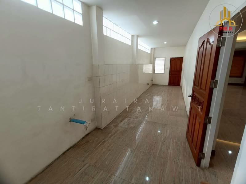 Nakarin Garden Village : หมู่บ้านนครินทร์การ์เด้น, กรุงเทพ, ซอยร่มเกล้า 19/1, คลองสามประเวศ, ลาดกระบัง, กรุงเทพ, 345 ตร.ม., บ้านเดี่ยว ขาย, โดย Jurairat Tantirattanawat, 500219118 - DDproperty.com