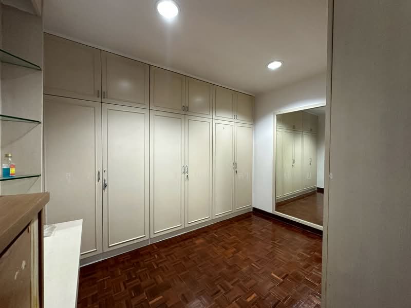 2-Unit Townhouse, 3.5 Storeys, Behind Terminal 21 Asoke, Sukhumvit Soi 19, Bangkok, 16/14-15 สุขุมวิท 19 แขวงคลองเตยเหนือ เขตวัฒนา กรุงเทพ 10110, Khlongtoei Nua, Watthana, Bangkok, , 607 sqm, Shophouse For Sale, by สุภาวรรณ คำเปียง, 500219124 - DDproperty.com