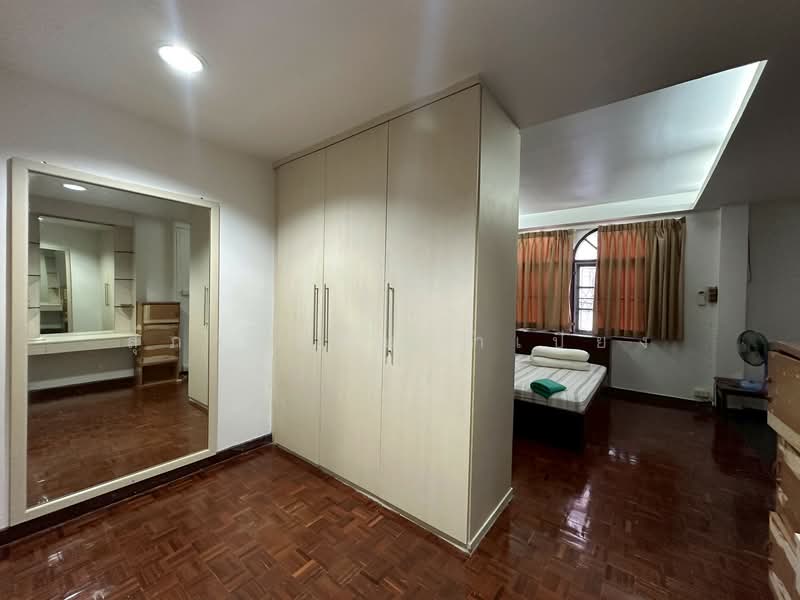 2-Unit Townhouse, 3.5 Storeys, Behind Terminal 21 Asoke, Sukhumvit Soi 19, Bangkok, 16/14-15 สุขุมวิท 19 แขวงคลองเตยเหนือ เขตวัฒนา กรุงเทพ 10110, Khlongtoei Nua, Watthana, Bangkok, , 607 sqm, Shophouse For Sale, by สุภาวรรณ คำเปียง, 500219124 - DDproperty.com