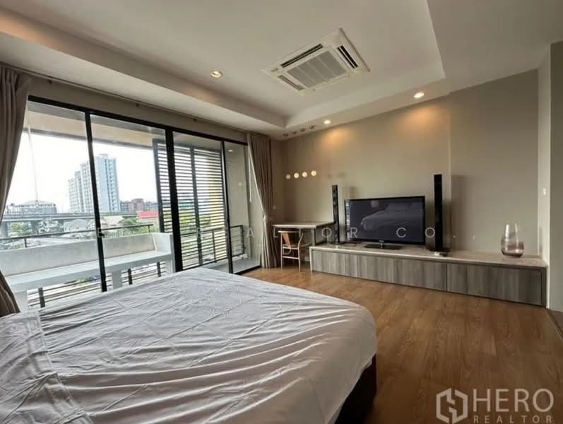 Bless Town Sukhumvit 50, Bangkok, Sukhumvit 50 Road, Phra Kanong, Khlong Toei, Bangkok, 3 Bedrooms, 300 sqm, Townhouse For Rent, by Hero Realtor Co., Ltd., 500219131 - DDproperty.com