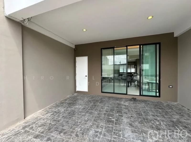 Bless Town Sukhumvit 50, Bangkok, Sukhumvit 50 Road, Phra Kanong, Khlong Toei, Bangkok, 3 Bedrooms, 300 sqm, Townhouse For Rent, by Hero Realtor Co., Ltd., 500219131 - DDproperty.com