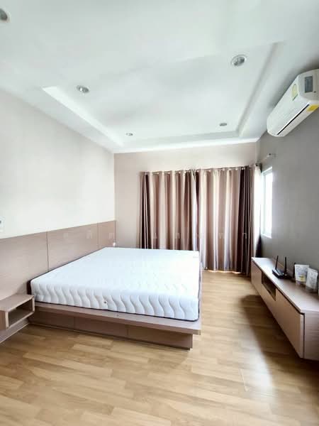 ให้เช่าบ้านแฝด ม.คาซ่าแกรนด์ สวนเสือ ศรีราชา, Chon Buri (Pattaya), Surasak, Si Racha, Chon Buri (Pattaya), 3 Bedrooms, 150 sqm, Semi-Detached House (Twin House) For Rent, by Dusit Saengfa, 500219133 - DDproperty.com