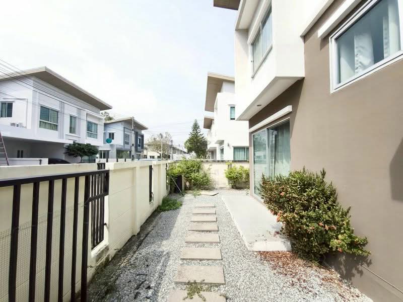 ให้เช่าบ้านแฝด ม.คาซ่าแกรนด์ สวนเสือ ศรีราชา, Chon Buri (Pattaya), Surasak, Si Racha, Chon Buri (Pattaya), 3 Bedrooms, 150 sqm, Semi-Detached House (Twin House) For Rent, by Dusit Saengfa, 500219133 - DDproperty.com