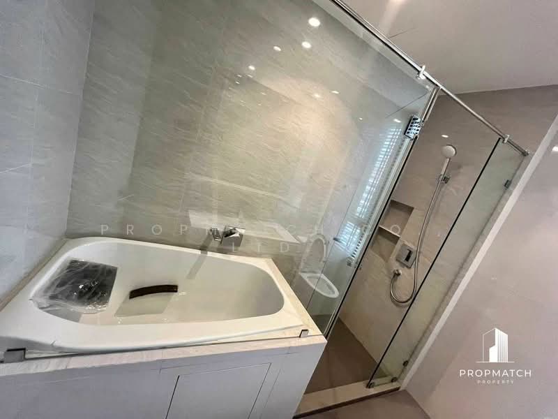 Maru Ekkamai 2, Bangkok, 70-5 Sukhumvit 63 Road, Phra Kanong Nua, Watthana, Bangkok, 2 Bedrooms, 54 sqm, Condo For Rent, by PROPMATCH CO., LTD., 500219155 - DDproperty.com