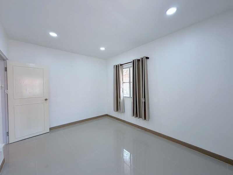 Panalee Pruksa 34, Samut Prakan, Ban Khlong Suan, Phra Samut Jadee, Samut Prakan, 3 Bedrooms, 180 sqm, Townhouse For Sale, by พัฒน์ วินเนอร์, 500219175 - DDproperty.com