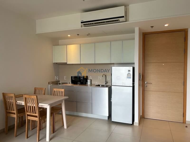 The Lofts Ekkamai, Bangkok, 1415 Sukhumvit Road, Phra Kanong Nua, Watthana, Bangkok, 1 Bedroom, 45 sqm, Condo For Sale, by Neeranuch Somprasong, 500219187 - DDproperty.com