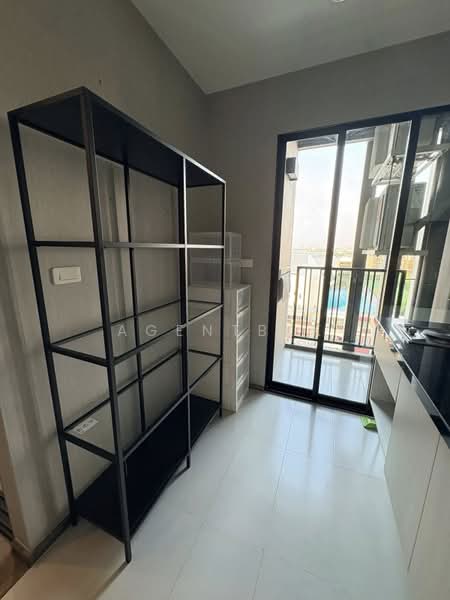 The Base Park East Sukhumvit 77, Bangkok, 99 Soi Pridi Banomyong 2, Phra Kanong Nua, Watthana, Bangkok, 1 Bedroom, 26 sqm, Condo For Rent, by Agentbkk, 500219227 - DDproperty.com