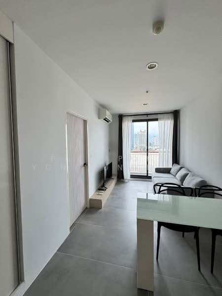 Rhythm Sukhumvit 42, Bangkok, Soi Sukhumvit 42, Sukhumvit Road, Phra Kanong, Khlong Toei, Bangkok, 1 Bedroom, 35 sqm, Condo For Rent, by Pattaporn Yongsungnone, 500219259 - DDproperty.com