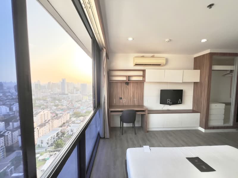 The Issara Ladprao, Bangkok, 296 Ladpao Road, Jom Phon, Chatuchak, Bangkok, 3 Bedrooms, 138 sqm, Condo For Rent, by Korn Thiptharat, 500219260 - DDproperty.com