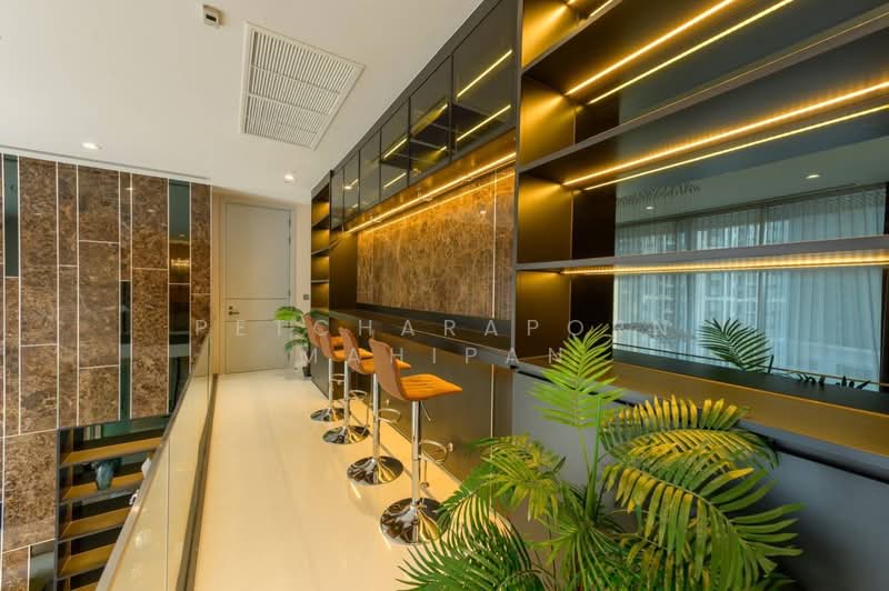 Vittorio 39, Bangkok, 8 Sukhumvit, Khlong Tan Nua, Watthana, Bangkok, 2 Bedrooms, 189 sqm, Condo For Rent, by Petcharaporn Mahipan, 500219278 - DDproperty.com