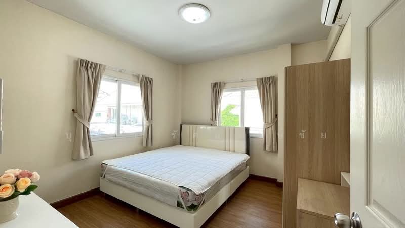 Baan Suan Racha Kaset – Nawamin, Bangkok, Soi Ram Inthra 14, Ram Inthra Road, Chorake Bua, Lat Phrao, Bangkok, 4 Bedrooms, 180 sqm, Single Detached House For Rent, by บุษบา รัตนวงษ์ชัย, 500219286 - DDproperty.com