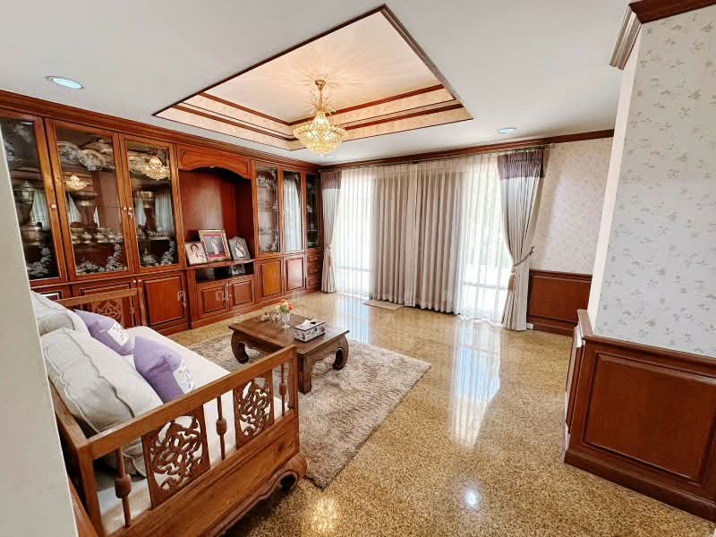 Laddarom Rattanathibet, Nonthaburi, Rattanathibet Road, Sai Ma, Muang Nonthaburi, Nonthaburi, 6 Bedrooms, 1,200 sqm, Single Detached House For Sale, by คุณ อนาคต ( อนาคต ), 500219293 - DDproperty.com