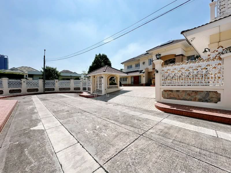 Laddarom Rattanathibet : ลัดดารมย์ รัตนาธิเบศร์, นนทบุรี, ถนน รัตนาธิเบศร์, ไทรม้า, เมืองนนทบุรี, นนทบุรี, 1,200 ตร.ม., บ้านเดี่ยว ขาย, โดย คุณ อนาคต ( อนาคต ), 500219293 - DDproperty.com