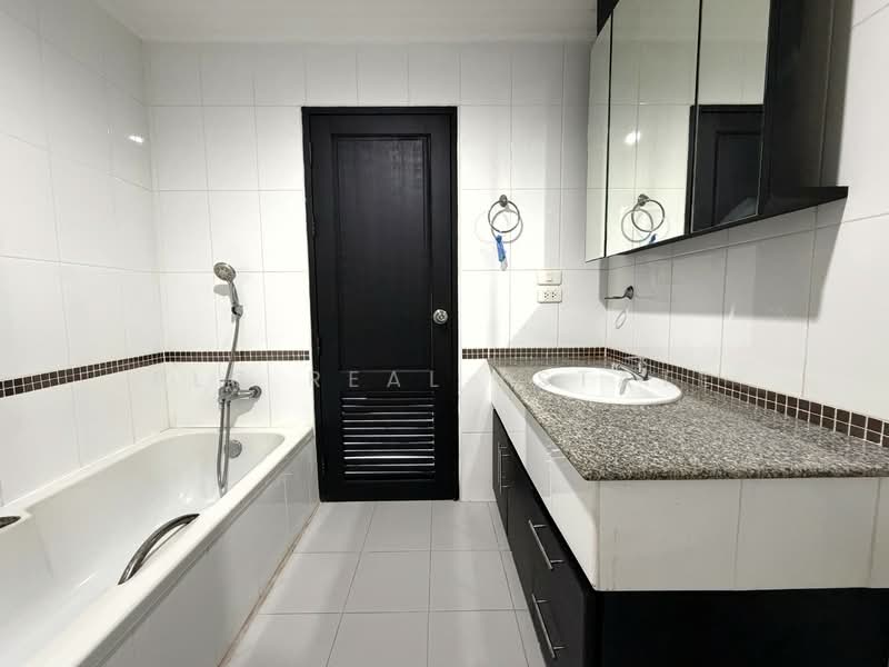 Platinum Suites Condominium Jomtien, Chon Buri (Pattaya), พัทยา พัทยา, Nong Pru, Bang Lamung (Pattaya), Chon Buri (Pattaya), 1 Bedroom, 44 sqm, Condo For Sale, by PLC real estate, 500219299 - DDproperty.com