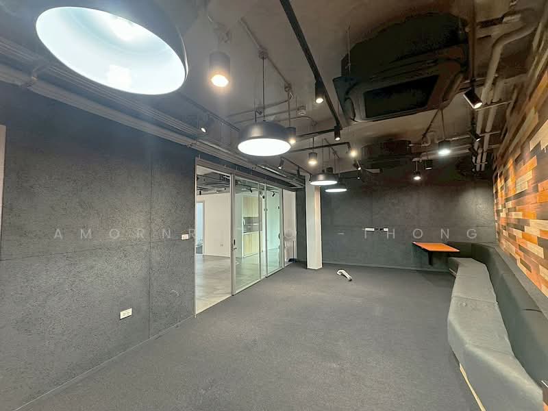 ให้เช่า - พื้นที่ร้านค้า, กรุงเทพ