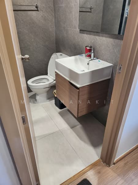 The Livin Phetkasem, Bangkok, 689 Petchkasem Road, Bang Wa, Phasi Charoen, Bangkok, Studio, 24 sqm, Condo For Rent, by Mai Thanakit, 500219317 - DDproperty.com