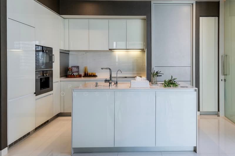 Vittorio 39, Bangkok, 8 Sukhumvit, Khlong Tan Nua, Watthana, Bangkok, 2 Bedrooms, 142 sqm, Condo For Sale, by Pattaporn Yongsungnone, 500219338 - DDproperty.com