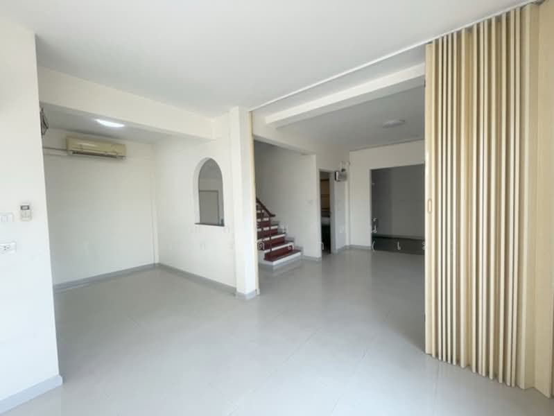 Supalai Ville Sukhumvit-Srinakarin, Samut Prakan, Sukhumvit Road 107, Bearing 58, Samrong Nua, Muang Samut Prakarn, Samut Prakan, 3 Bedrooms, 109 sqm, Townhouse For Sale, by คุณสรินรัตน์ รุจิรภัทร์ดิลก (เม), 500219339 - DDproperty.com