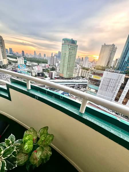 Las Colinas, Bangkok, Sukhumvit 21 Road, Khlongtoei Nua, Watthana, Bangkok, 2 Bedrooms, 168 sqm, Condo For Sale, by Pattaporn Yongsungnone, 500219352 - DDproperty.com