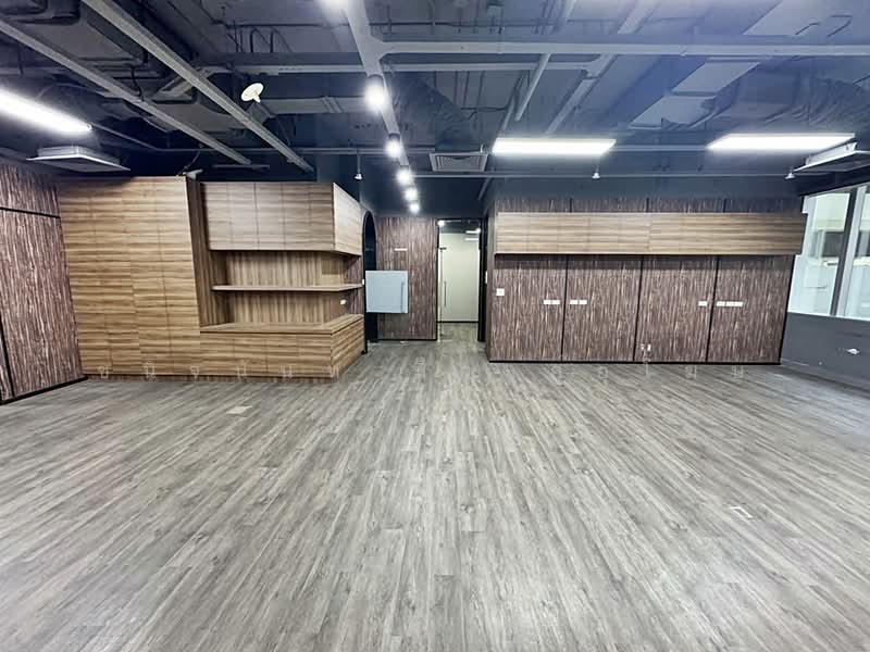 For Rent - Office Space 160 sqm near MRT Phetchaburi, Bangkok