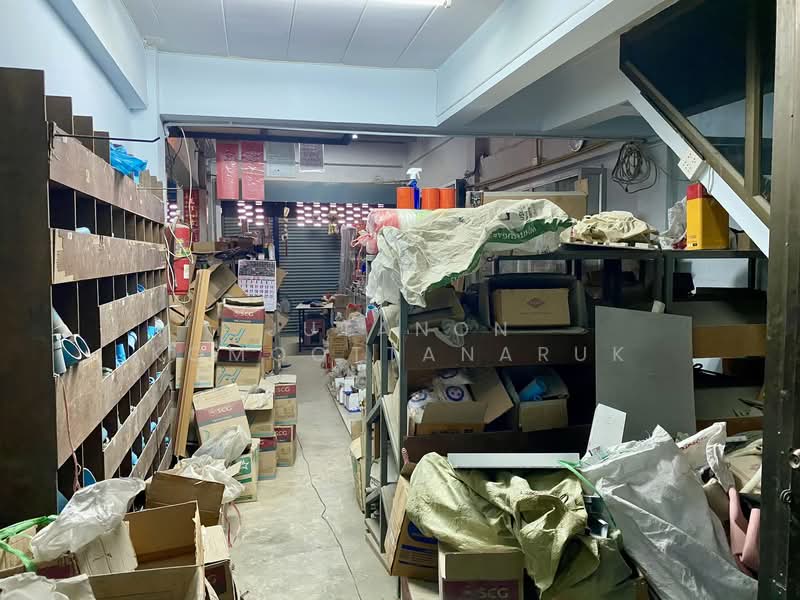 ขาย - ขายอาคารพาณิชย์ 4 ชั้น 2 คูหา ถนนหนามแดง-บางพลี ตกแต่งแล้วพร้อมเข้าอยู่ แบ่งขายคูหาละ 8.5 ล้าน, สมุทรปราการ