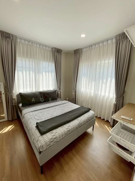 Centro Bangna-Wongwean, Bangkok, Kanchanaphisek Road, Dok Mai, Prawet, Bangkok, 4 Bedrooms, 201 sqm, Single Detached House For Rent, by Agent Pla, 500219378 - DDproperty.com