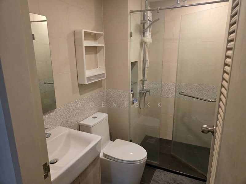 Chewathai Hallmark Charan 13, Bangkok, Soi Charansanitwong 13, Wat Tha Pra, Bangkok Yai, Bangkok, 1 Bedroom, 26 sqm, Condo For Rent, by Agentbkk, 500219390 - DDproperty.com