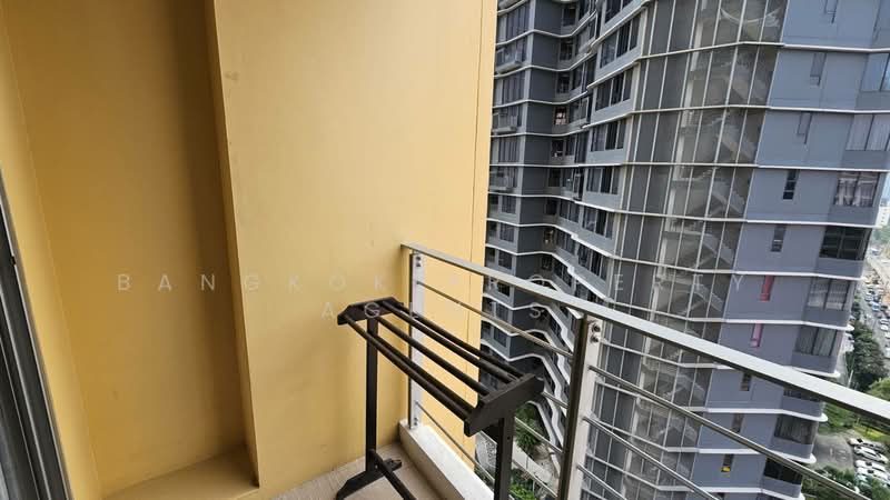 My Resort Bangkok, Bangkok, 1724 Petchaburi Road, Bang Kapi, Huai Khwang, Bangkok, 2 Bedrooms, 64 sqm, Condo For Rent, by BANGKOK PROPERTY AGENTS, 500219406 - DDproperty.com