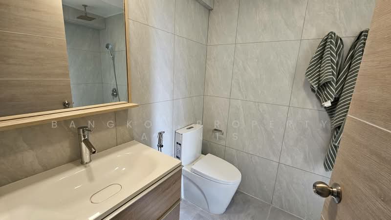 My Resort Bangkok, Bangkok, 1724 Petchaburi Road, Bang Kapi, Huai Khwang, Bangkok, 2 Bedrooms, 64 sqm, Condo For Rent, by BANGKOK PROPERTY AGENTS, 500219406 - DDproperty.com