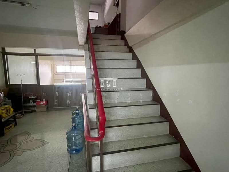 45616 – ตึกแถว 4.5 ชั้น พื้นที่กว้าง ทำเลศักยภาพสูง ใกล้ทั้งรถไฟฟ้า ICONSIAM, Bangkok, เจริญนคร 10, Khlong Ton Sai, Khlong San, Bangkok, , 648 sqm, Shophouse For Sale, by Forbest Properties Co., Ltd., 500219412 - DDproperty.com