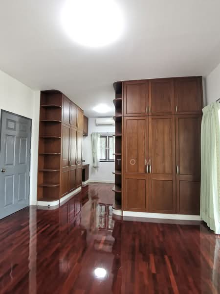 Windmill Park, Samut Prakan, Windmill Park Village Road, Bangphli Yai, Bang Plee, Samut Prakan, 6 Bedrooms, 480 sqm, Single Detached House For Sale, by TOM TOM, 500219423 - DDproperty.com