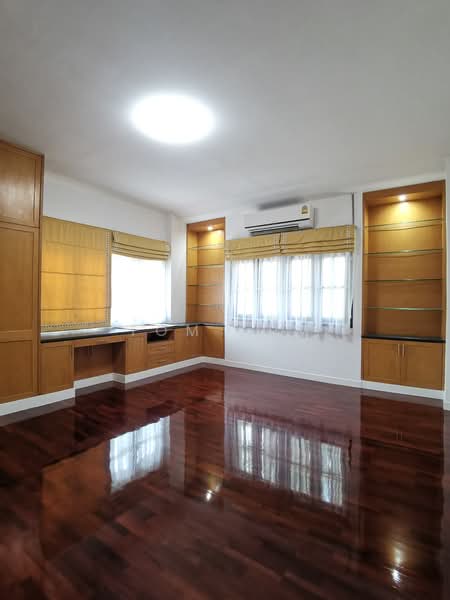 Windmill Park, Samut Prakan, Windmill Park Village Road, Bangphli Yai, Bang Plee, Samut Prakan, 6 Bedrooms, 480 sqm, Single Detached House For Sale, by TOM TOM, 500219423 - DDproperty.com