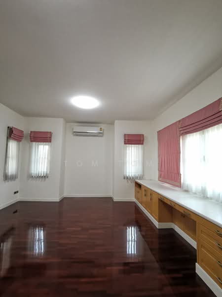 Windmill Park, Samut Prakan, Windmill Park Village Road, Bangphli Yai, Bang Plee, Samut Prakan, 6 Bedrooms, 480 sqm, Single Detached House For Sale, by TOM TOM, 500219423 - DDproperty.com