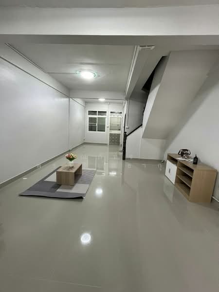 หมู่บ้านธนะสิน(เกษตร-นวมินทร์), Bangkok, Khlong Kum, Bueng Kum, Bangkok, 2 Bedrooms, 136 sqm, Townhouse For Rent, by ณภัทร พรสิริเมธากุล, 500219425 - DDproperty.com