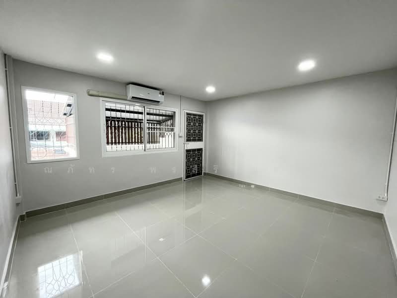 หมู่บ้านธนะสิน(เกษตร-นวมินทร์), Bangkok, Khlong Kum, Bueng Kum, Bangkok, 2 Bedrooms, 136 sqm, Townhouse For Rent, by ณภัทร พรสิริเมธากุล, 500219425 - DDproperty.com