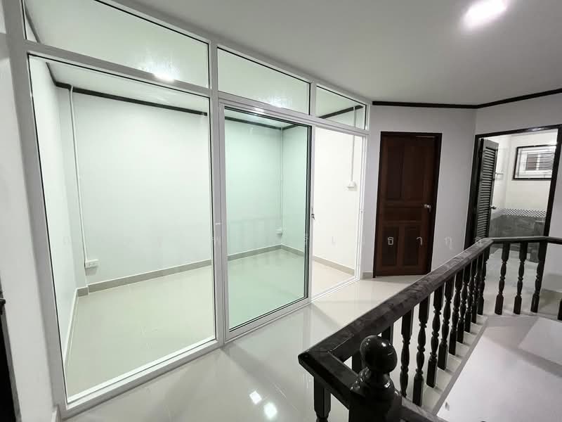 หมู่บ้านธนะสิน(เกษตร-นวมินทร์), กรุงเทพ, คลองกุ่ม, บึงกุ่ม, กรุงเทพ, 136 ตร.ม., ทาวน์เฮ้าส์ ให้เช่า, โดย ณภัทร พรสิริเมธากุล, 500219425 - DDproperty.com