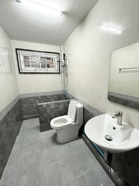 หมู่บ้านธนะสิน(เกษตร-นวมินทร์), Bangkok, Khlong Kum, Bueng Kum, Bangkok, 2 Bedrooms, 136 sqm, Townhouse For Rent, by ณภัทร พรสิริเมธากุล, 500219425 - DDproperty.com