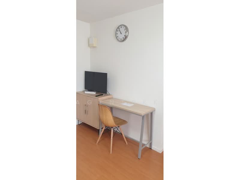 Lumpini Condo Town Romklao-Suvarnabhumi, Bangkok, Rom Klao Road 1, Khlong Sam Prawet, Lat Krabang, Bangkok, Studio, 22 sqm, Condo For Rent, by Agentbkk, 500219440 - DDproperty.com