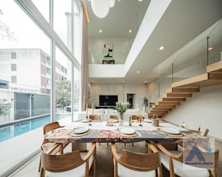 Newly renovated, Private Swimming Pool, Double High Ceiling 3 Bedrooms House for Sale and Rent in La, กรุงเทพ, วังทองหลาง, วังทองหลาง, กรุงเทพ, 440 ตร.ม., บ้านเดี่ยว ให้เช่า, โดย บริษัท แอคคอม เอเซีย จำกัด, 500219473 - DDproperty.com