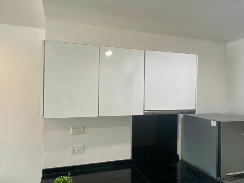 Wind Sukhumvit 23, Bangkok, 136 Soi Sukhumvit 23, Sukhumvit Road, Khlongtoei Nua, Watthana, Bangkok, 2 Bedrooms, 76 sqm, Condo For Rent, by Pavana Sirikogar, 500219492 - DDproperty.com