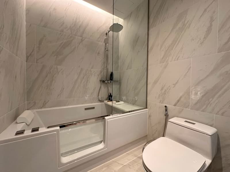 For Sale - The Room Sukhumvit 38, Bangkok