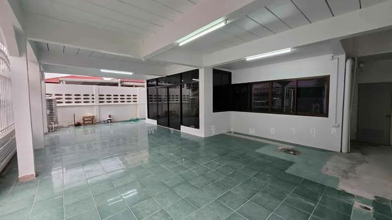 ลาดพร้าว, Bangkok, Lat Phrao, Lat Phrao, Bangkok, , 260 sqm, Shophouse For Rent, by ณภัทร พรสิริเมธากุล, 500219583 - DDproperty.com