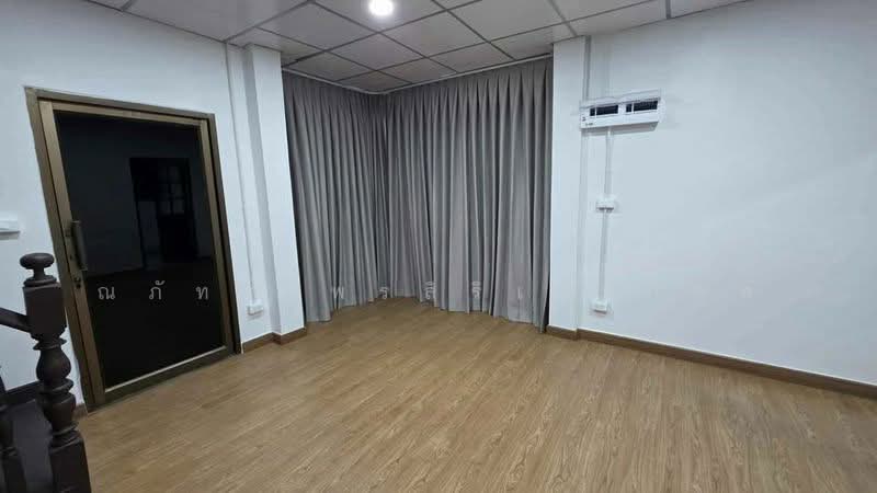 ให้เช่าโฮมออฟฟิศ 2ชั้น 260 ตรม. ลาดพร้าว กรุงเทพมหานคร (รหัสทรัพย์TT4-130326), กรุงเทพ, ลาดพร้าว, ลาดพร้าว, กรุงเทพ, 260 ตร.ม., ตึกแถว-อาคารพาณิชย์ ให้เช่า, โดย ณภัทร พรสิริเมธากุล, 500219583 - DDproperty.com