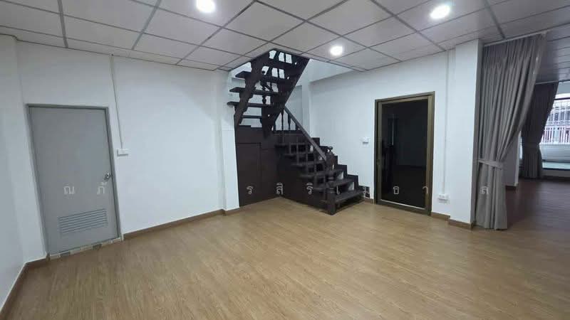 ลาดพร้าว, Bangkok, Lat Phrao, Lat Phrao, Bangkok, , 260 sqm, Shophouse For Rent, by ณภัทร พรสิริเมธากุล, 500219583 - DDproperty.com